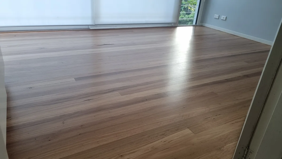 Floor sanding service